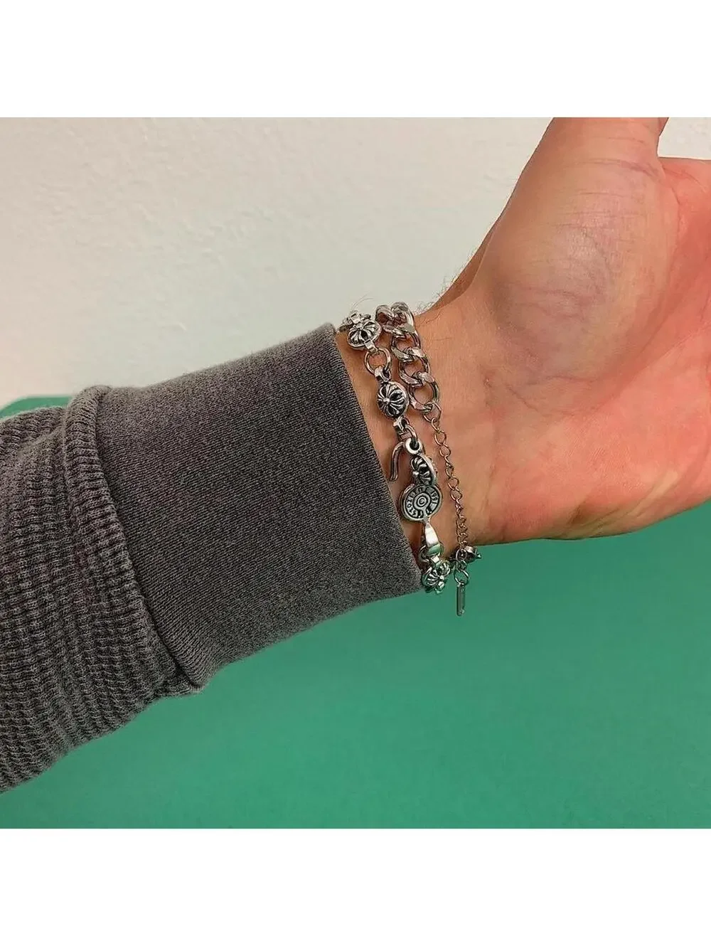 Y2k Vintage style Silver Stainless Steel Cuban Link bracelet. Cool design. Nice